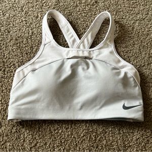 Nike Pro Padded Cross Back Medium Support Bra